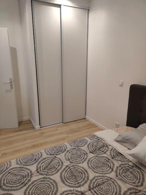 Logement Complet A Villeurbanne Exteriör bild
