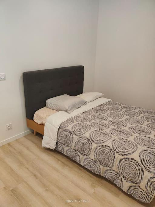 Logement Complet A Villeurbanne Exteriör bild